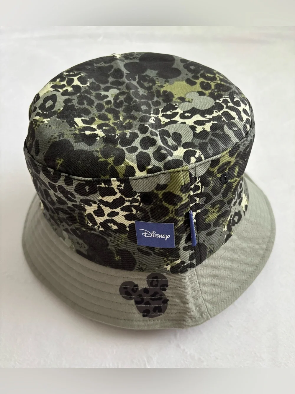 Disney Spirit Jersey Adult Mickey Mouse Animal Print Leopard Bucket Hat NWT